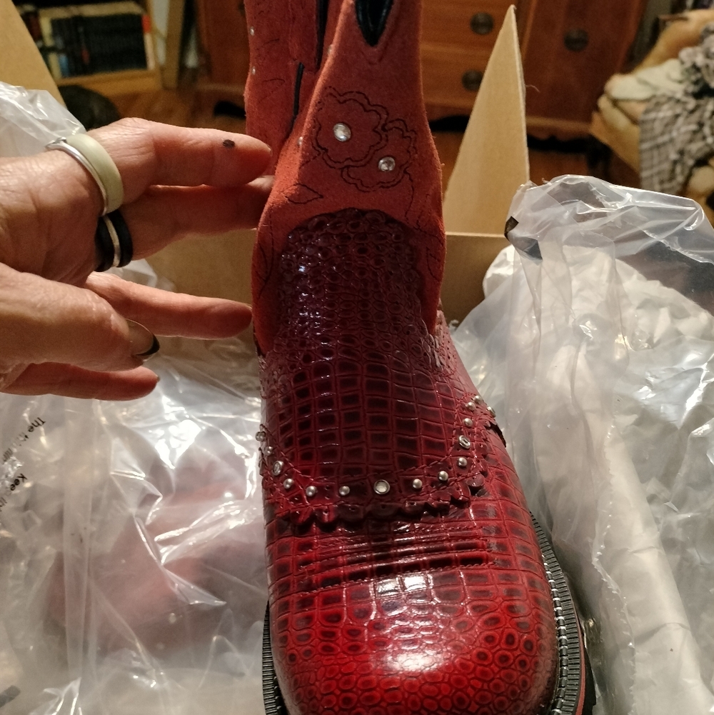 Ariats Women's Embossed Red Suede Boots